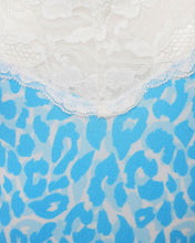Load image into Gallery viewer, Blue Leopard Print Vest
